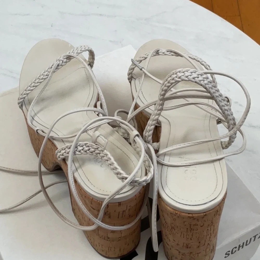 Schutz Maxima Citout Platform on Pearl, Size: 8.5